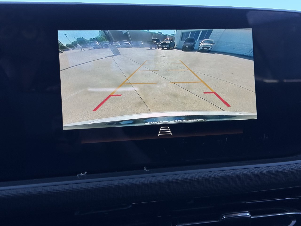 Used 2024 Buick Envista Sport Touring w/ Convenience I Package FWD image 17
