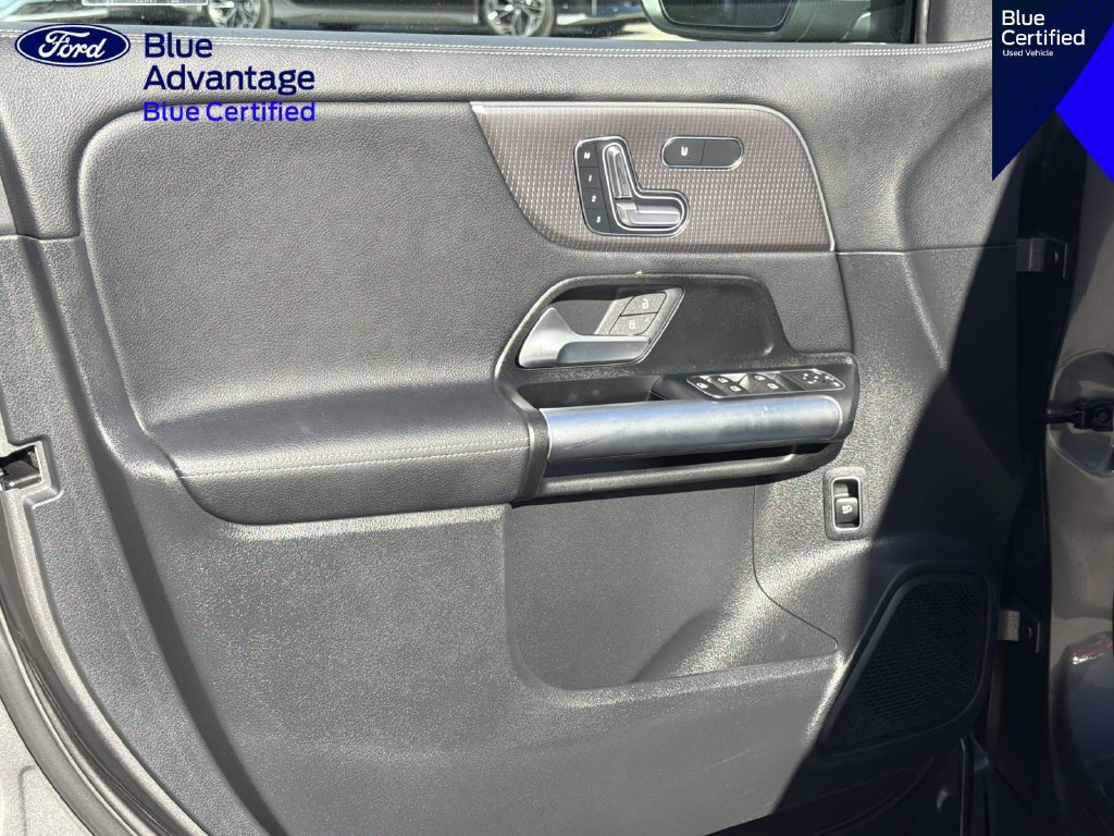 Used 2023 Mercedes-Benz GLA 250 w/ Premium Package image 13