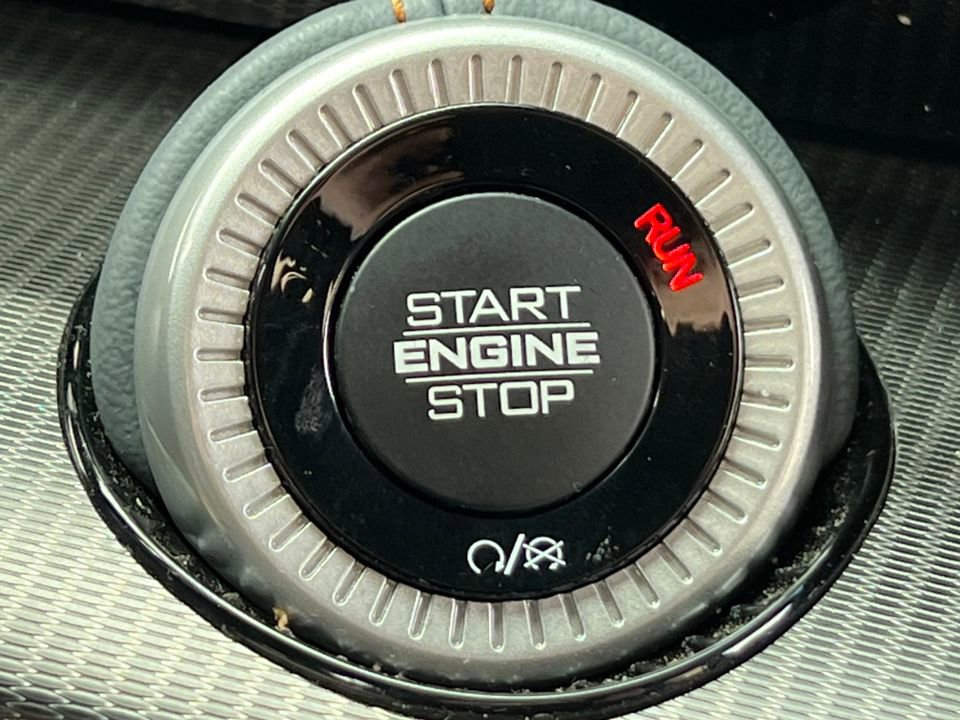 Used 2023 Jeep Grand Wagoneer Series III w/ Rear Seat Video Group 1 image 38