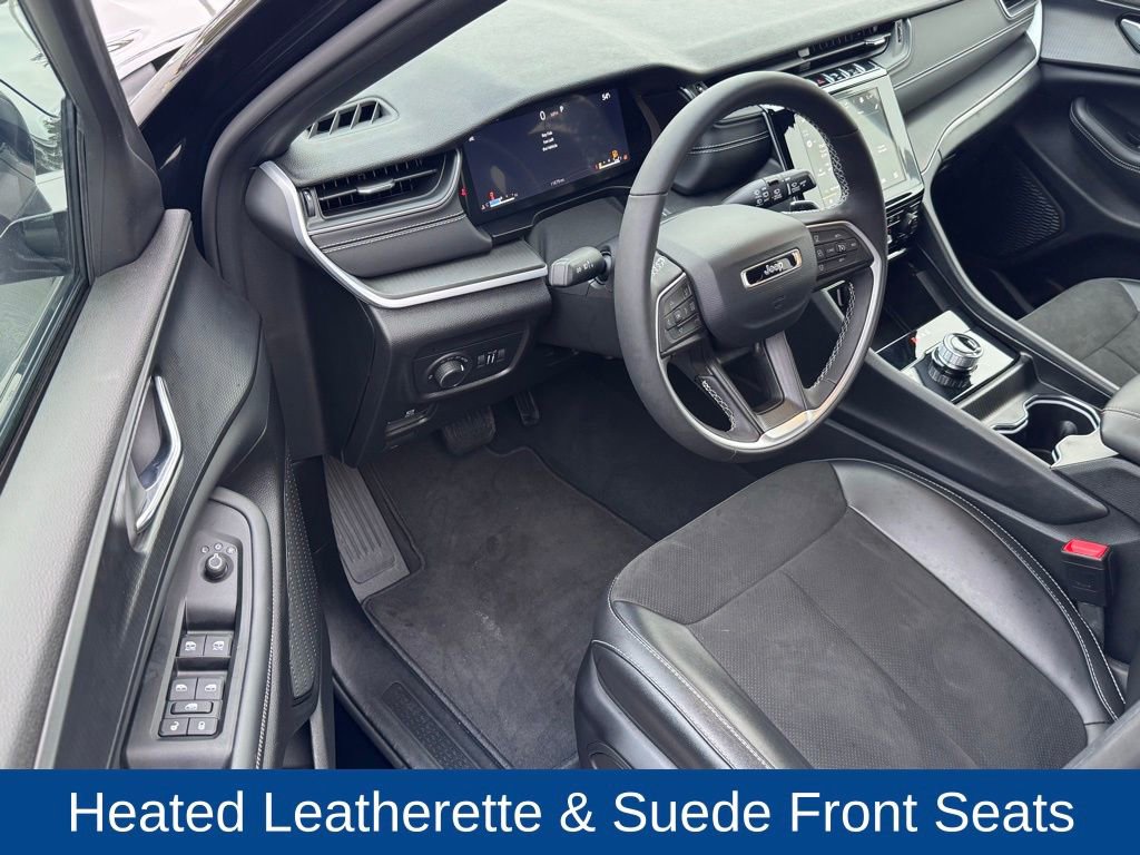 Used 2024 Jeep Grand Cherokee Altitude image 9