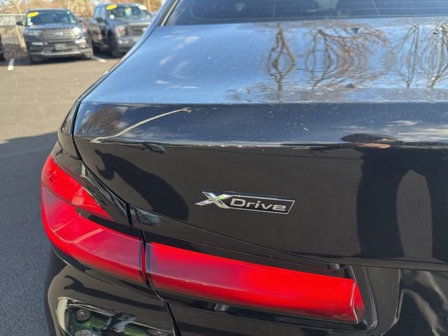 Used 2021 BMW 530i xDrive w/ Convenience Package image 17