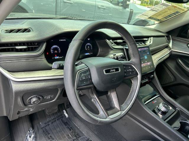 Used 2024 Jeep Grand Cherokee L Limited w/ Black Appearance Package RWD image 22
