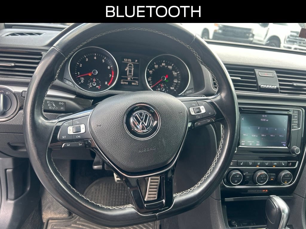 Used 2018 Volkswagen Passat 3.6 FWD image 12