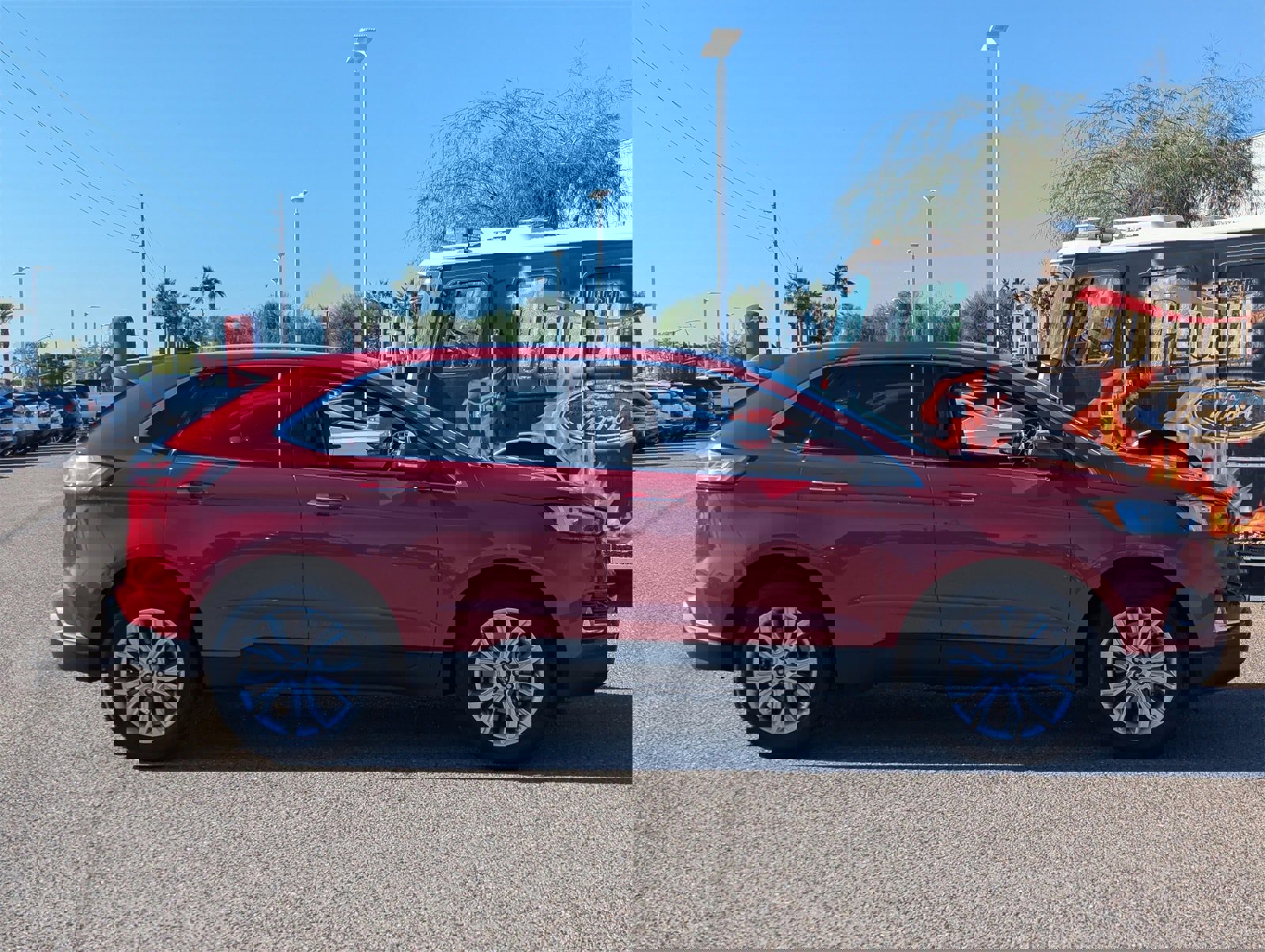 Certified 2024 Ford Edge Titanium image 7