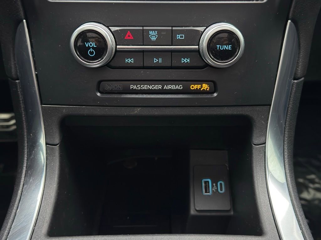 Certified 2022 Ford Edge ST w/ Equipment Group 401A image 18