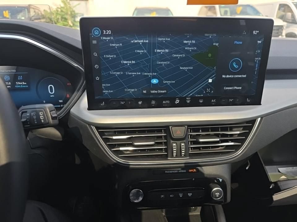 Certified 2023 Ford Escape SE w/ PHEV Premium Package FWD image 10