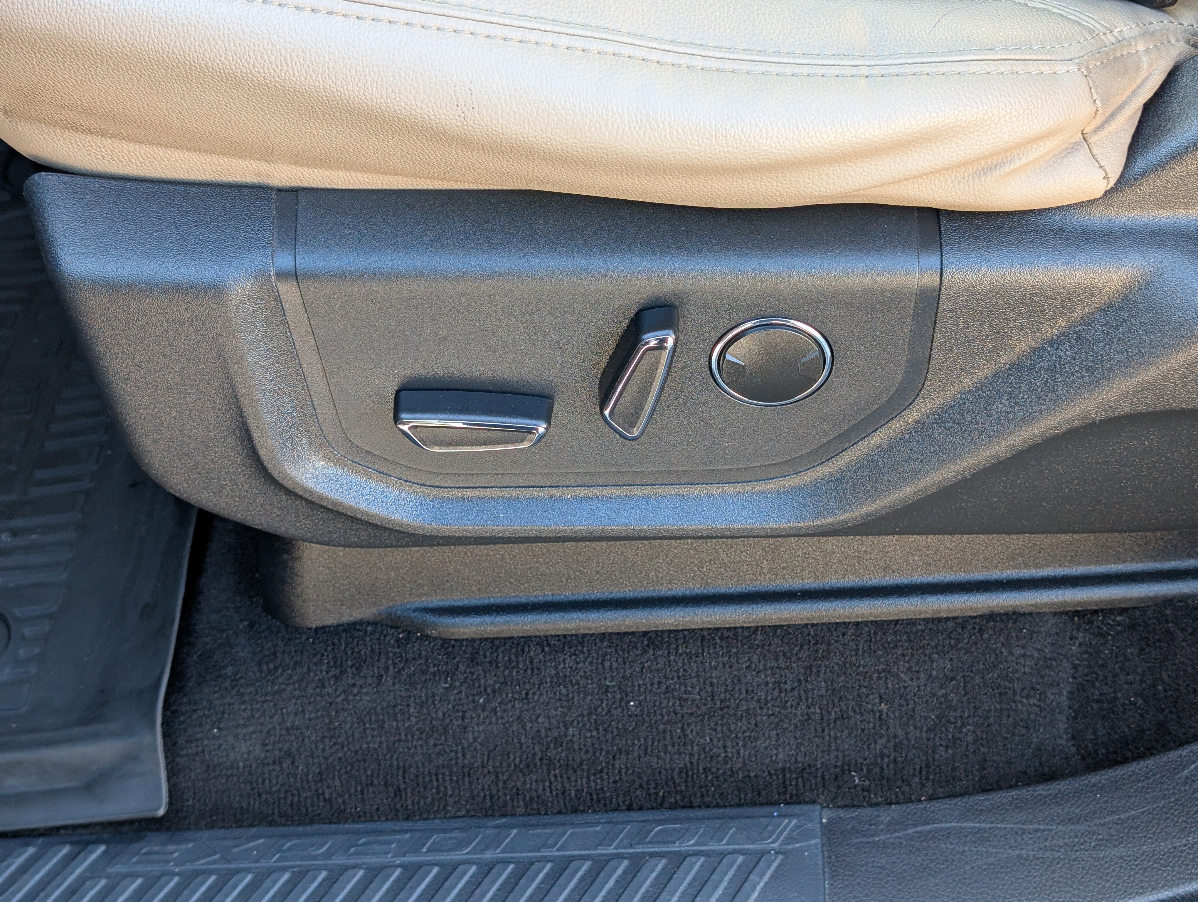 Certified 2022 Ford Expedition Limited image 26