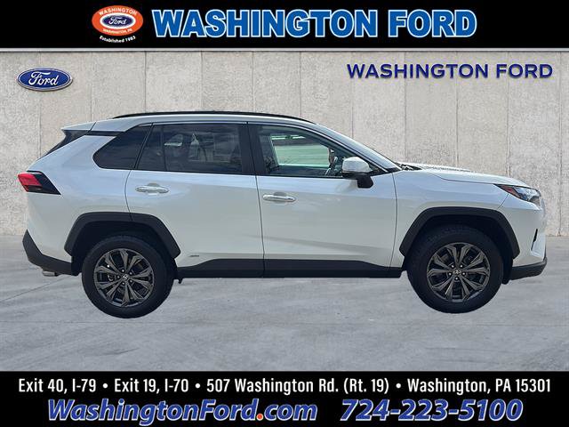 Used 2022 Toyota RAV4 Limited AWD/4WD image 5