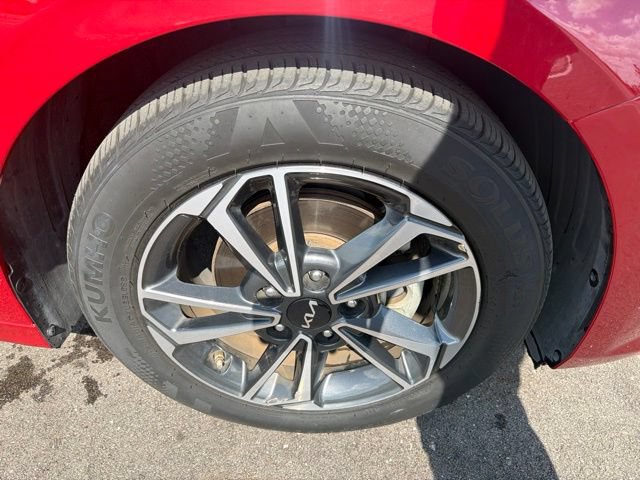 Used 2024 Kia Forte LXS FWD image 4