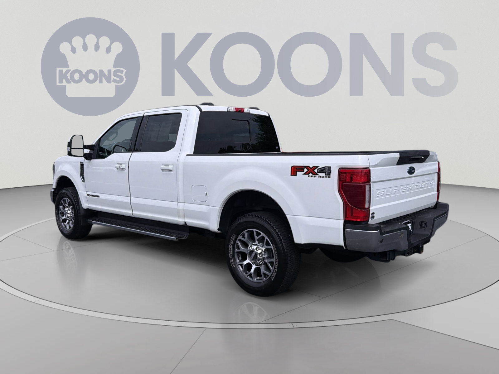 Certified 2020 Ford F250 Lariat w/ Lariat Ultimate Package AWD/4WD image 4