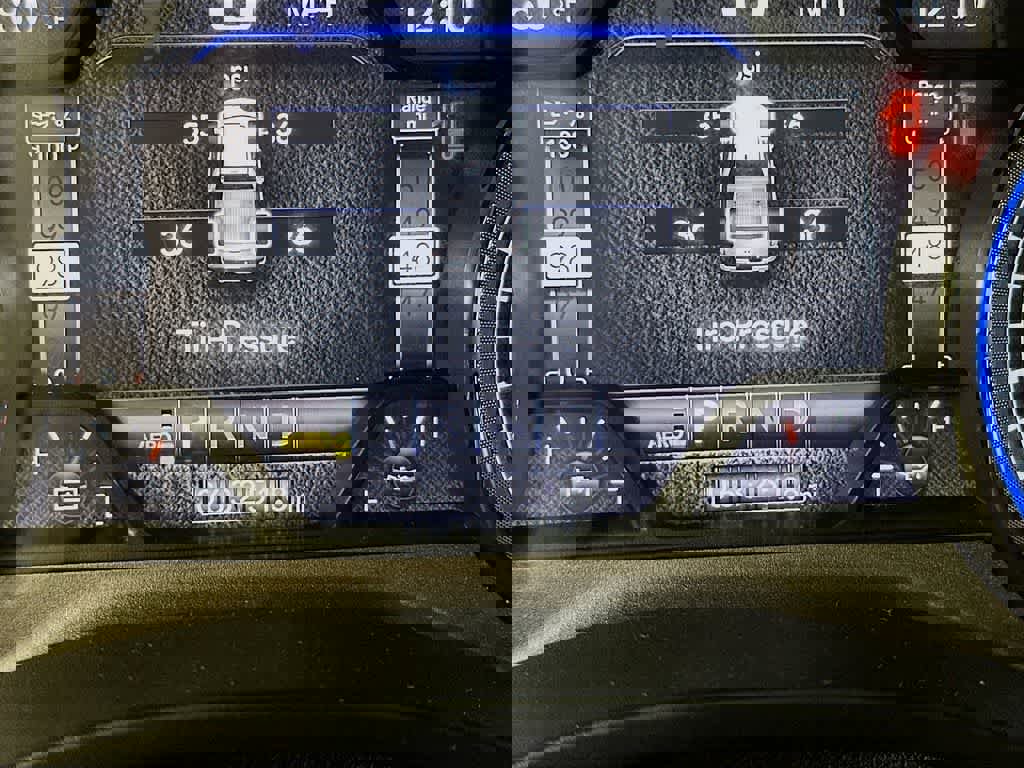 Used 2020 RAM 1500 Limited image 19