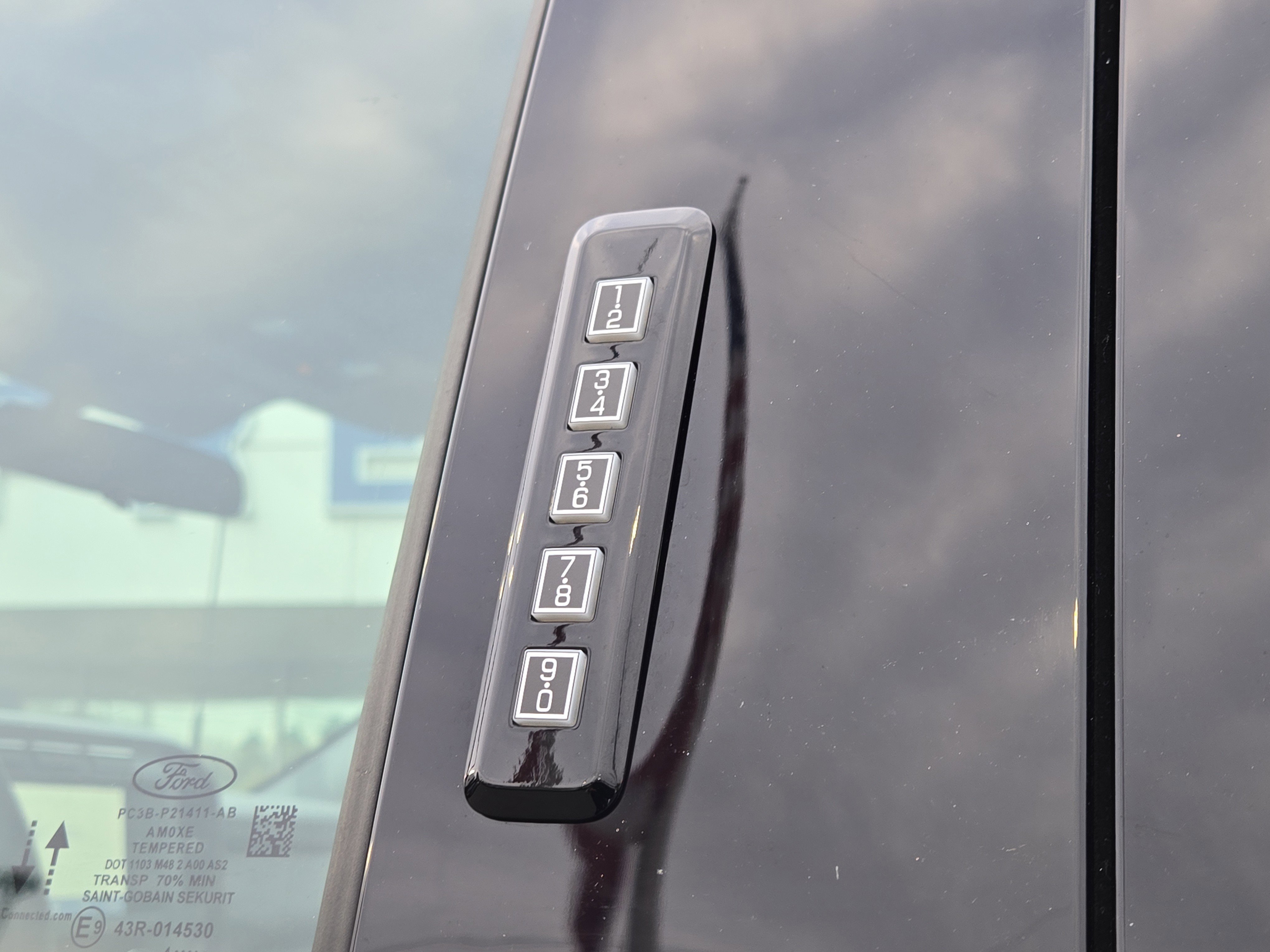 Certified 2024 Ford F350 XLT w/ 360-Degree Camera Package image 13