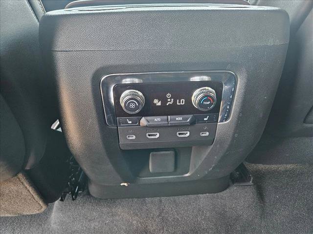 Used 2023 GMC Yukon Denali Ultimate AWD/4WD image 18