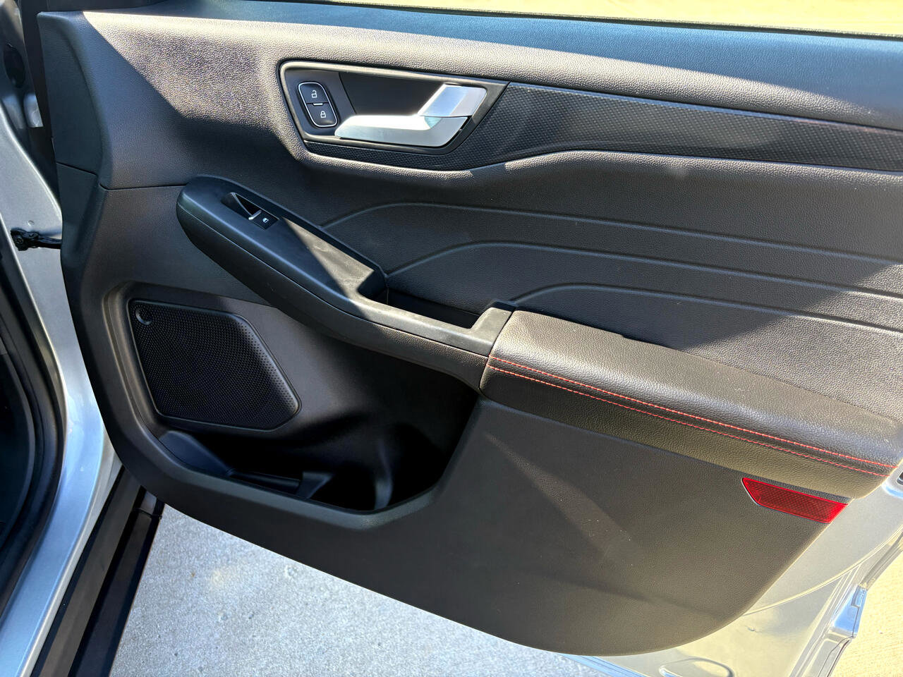 Certified 2024 Ford Escape ST-Line image 44