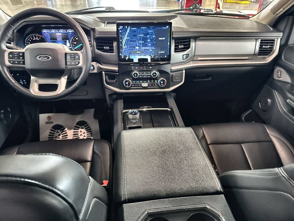 Certified 2024 Ford Expedition XLT RWD image 26