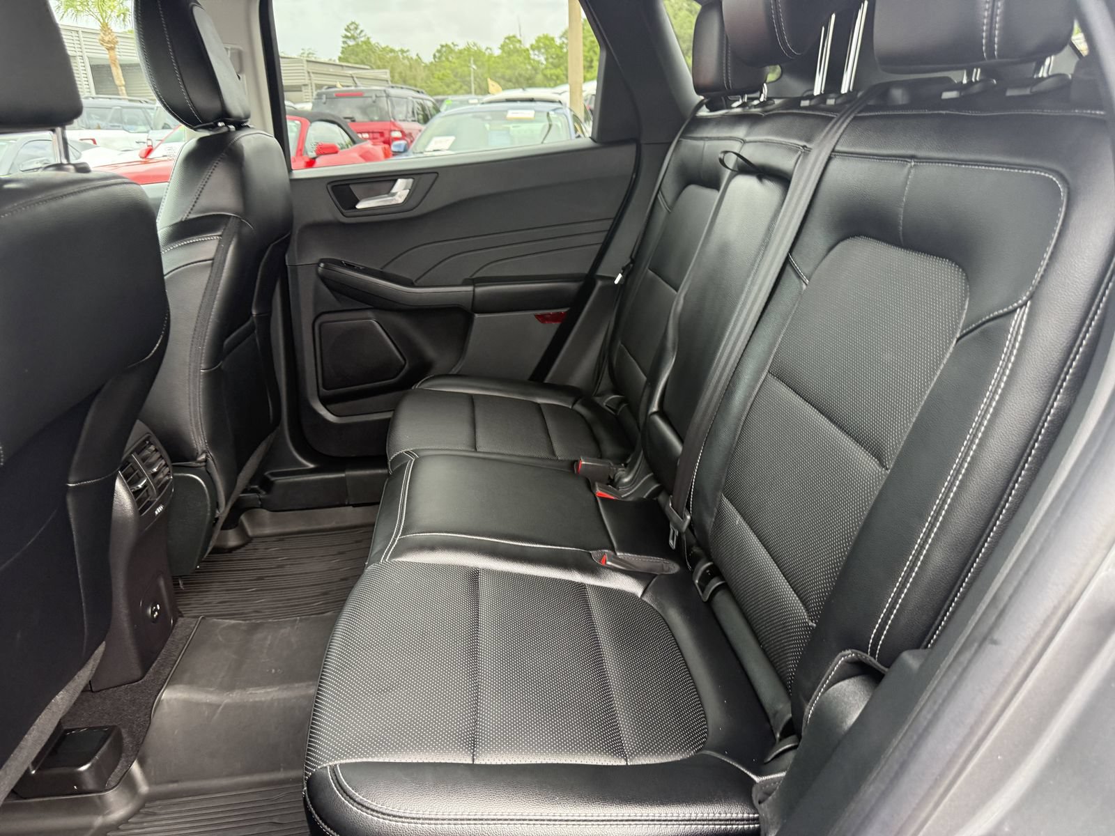 Certified 2022 Ford Escape SEL FWD image 18