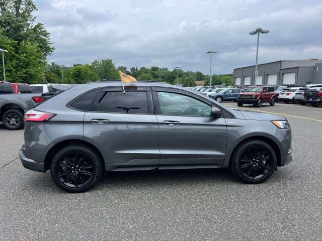 Certified 2024 Ford Edge ST-Line AWD/4WD image 6