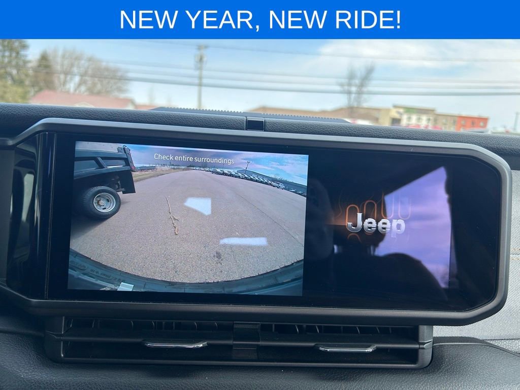 Used 2024 Jeep Wrangler Sport image 33