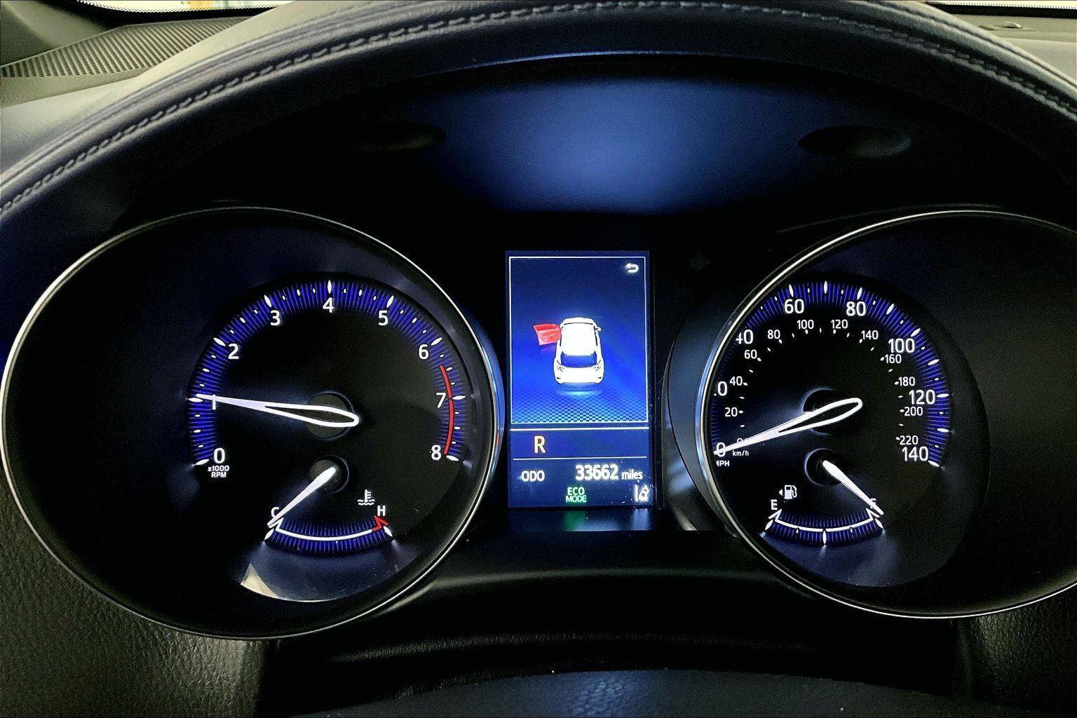 Used 2022 Toyota C-HR XLE image 19