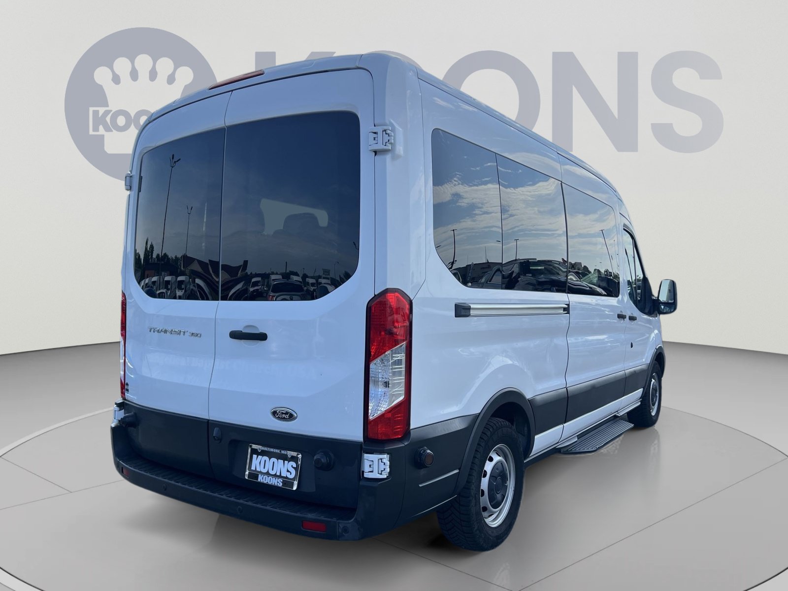 Certified 2017 Ford Transit 350 XL RWD image 7
