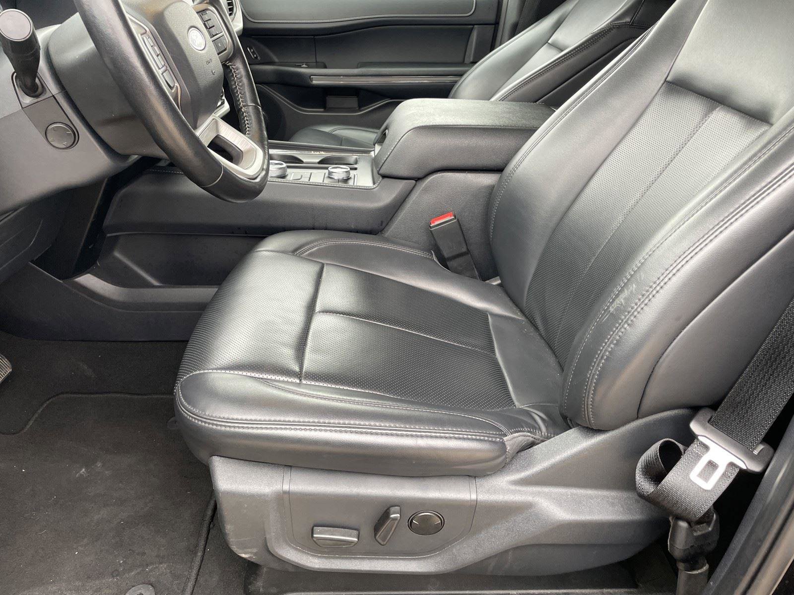 Certified 2024 Ford Expedition XLT AWD/4WD image 12