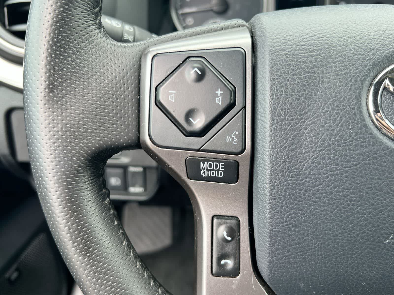 Used 2019 Toyota Tacoma Limited AWD/4WD image 23