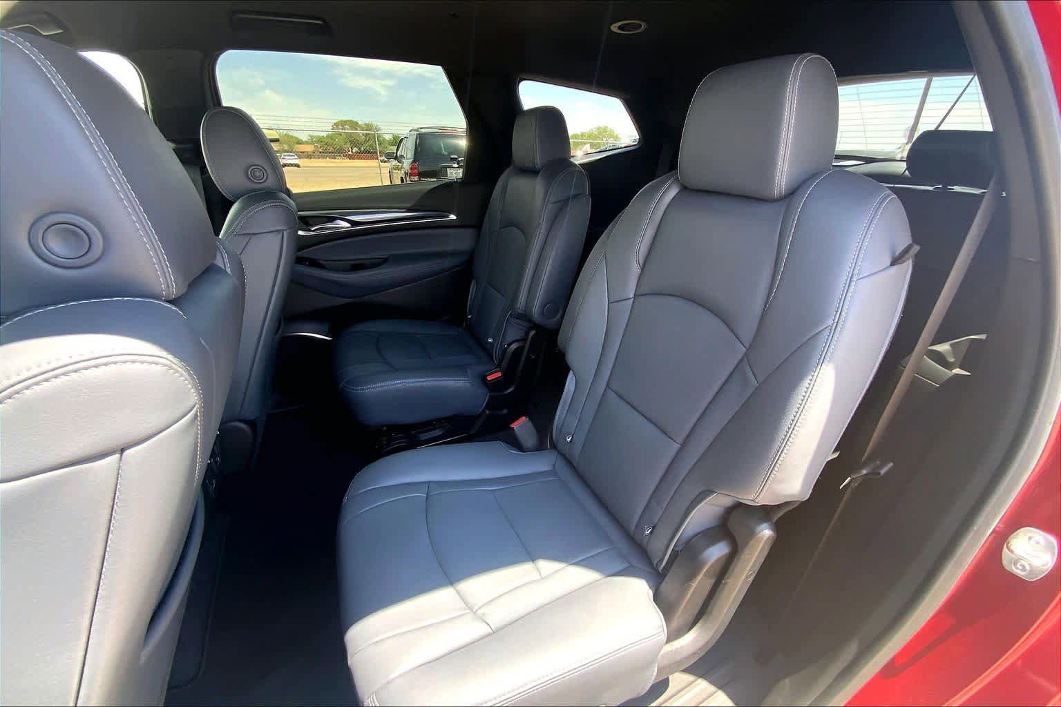 Used 2024 Buick Enclave Premium AWD/4WD image 21