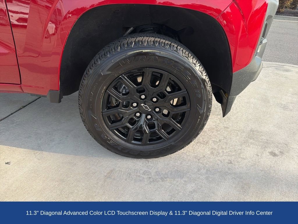 Used 2026 Chevrolet Colorado W/T w/ WT Custom Package RWD image 11
