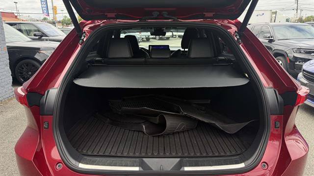 Used 2023 Toyota Venza XLE AWD/4WD image 26