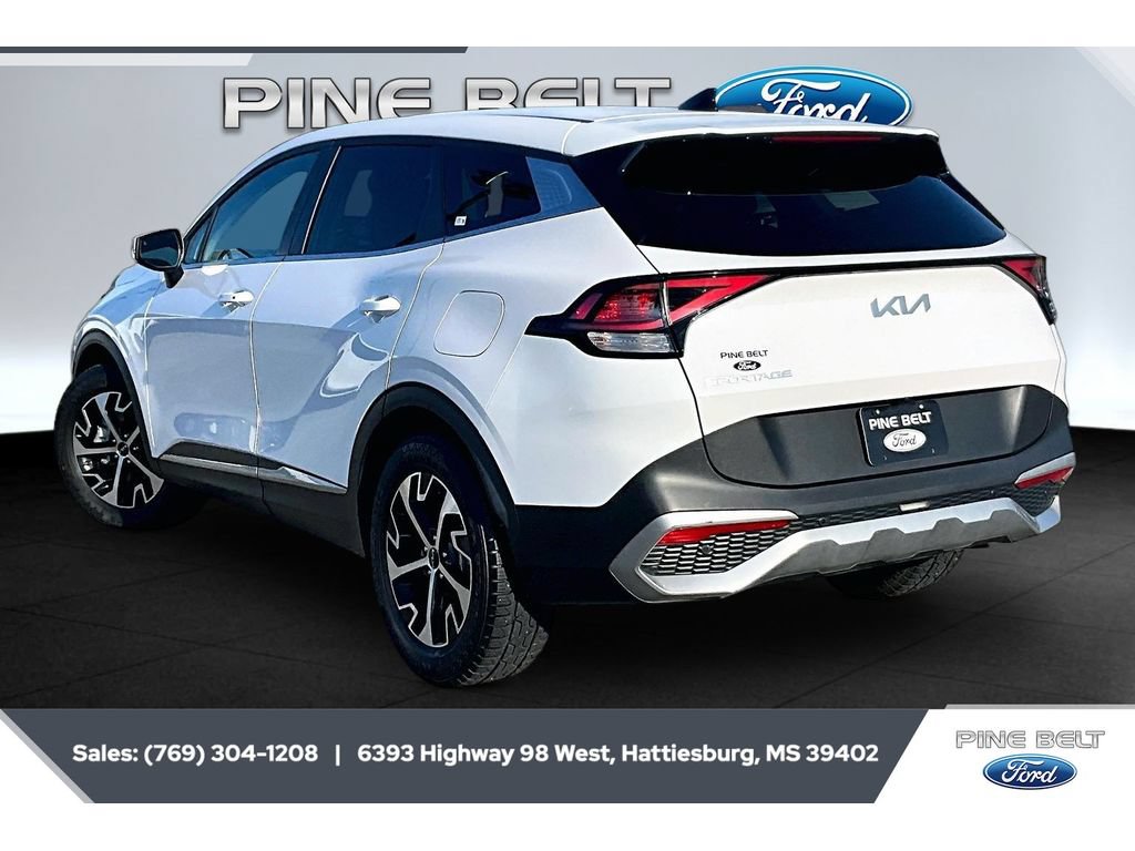 Used 2023 Kia Sportage EX FWD image 2