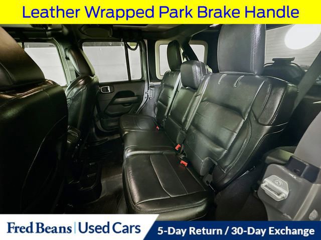 Used 2020 Jeep Wrangler Unlimited Sahara image 28