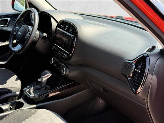 Used 2022 Kia Soul GT-Line FWD image 24