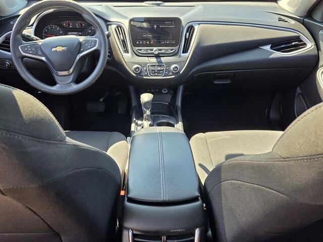 Used 2024 Chevrolet Malibu LT FWD image 8