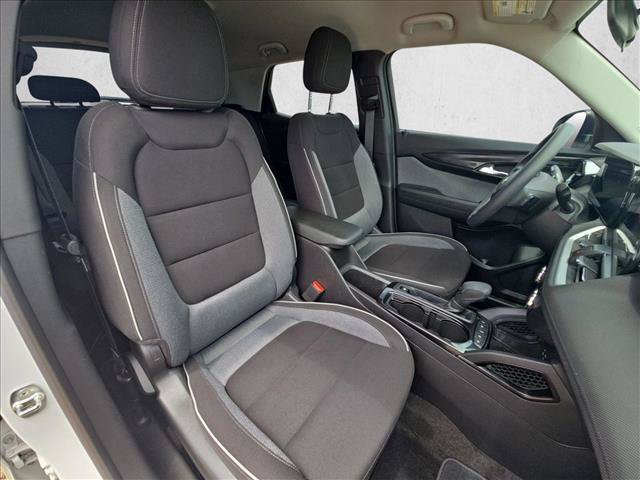 Used 2024 Chevrolet TrailBlazer LS FWD image 19