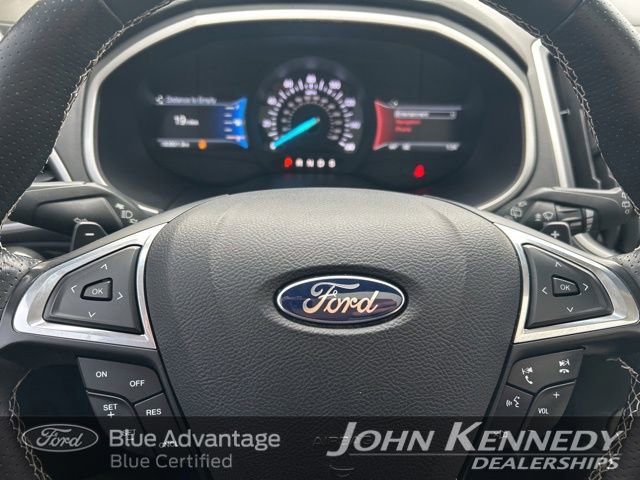 Certified 2017 Ford Edge SEL w/ Equipment Group 201A image 18