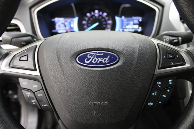 Certified 2018 Ford Fusion SE FWD image 9