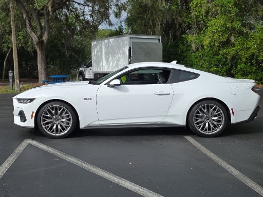 Certified 2025 Ford Mustang GT Premium RWD image 3
