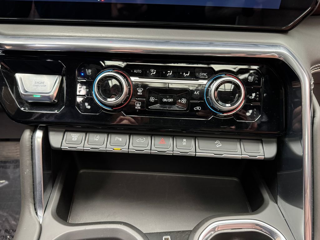 Used 2024 GMC Sierra 2500 Denali Ultimate AWD/4WD image 21