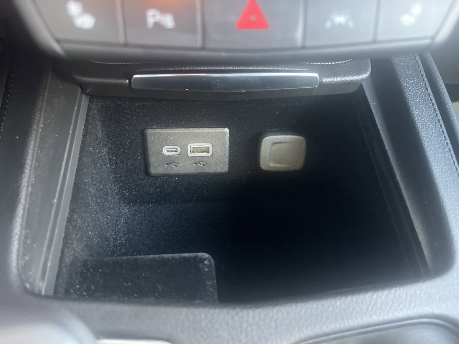 Used 2019 Cadillac XT4 Premium Luxury image 23