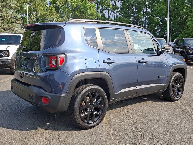 Used 2023 Jeep Renegade Altitude w/ Sun/Sound Group AWD/4WD image 11