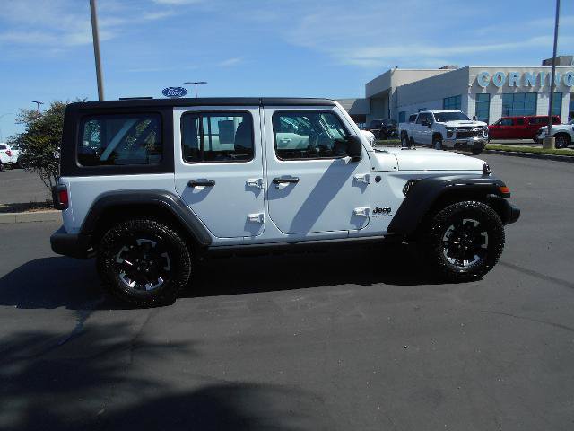 Used 2025 Jeep Wrangler Unlimited Sport AWD/4WD image 3