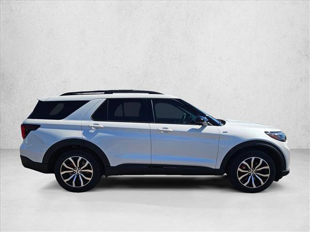 Certified 2025 Ford Explorer ST-Line w/ Premium Package RWD image 4