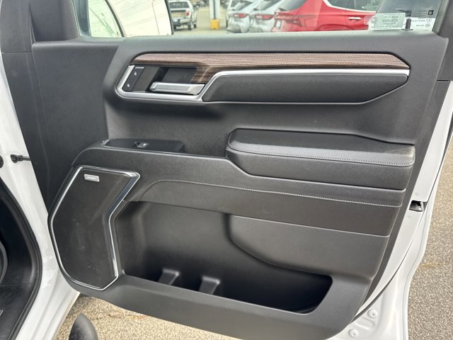 Used 2023 Chevrolet Silverado 1500 RST w/ Redline Edition image 10