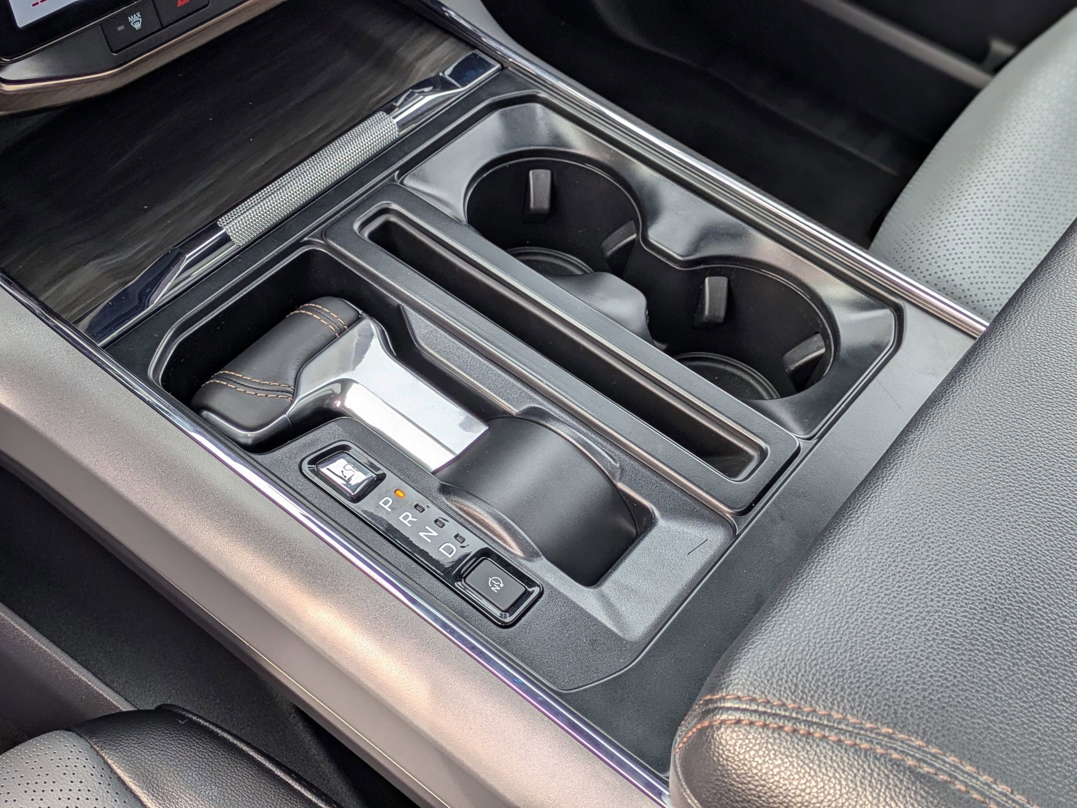 Certified 2024 Ford F150 Lightning Lariat image 29