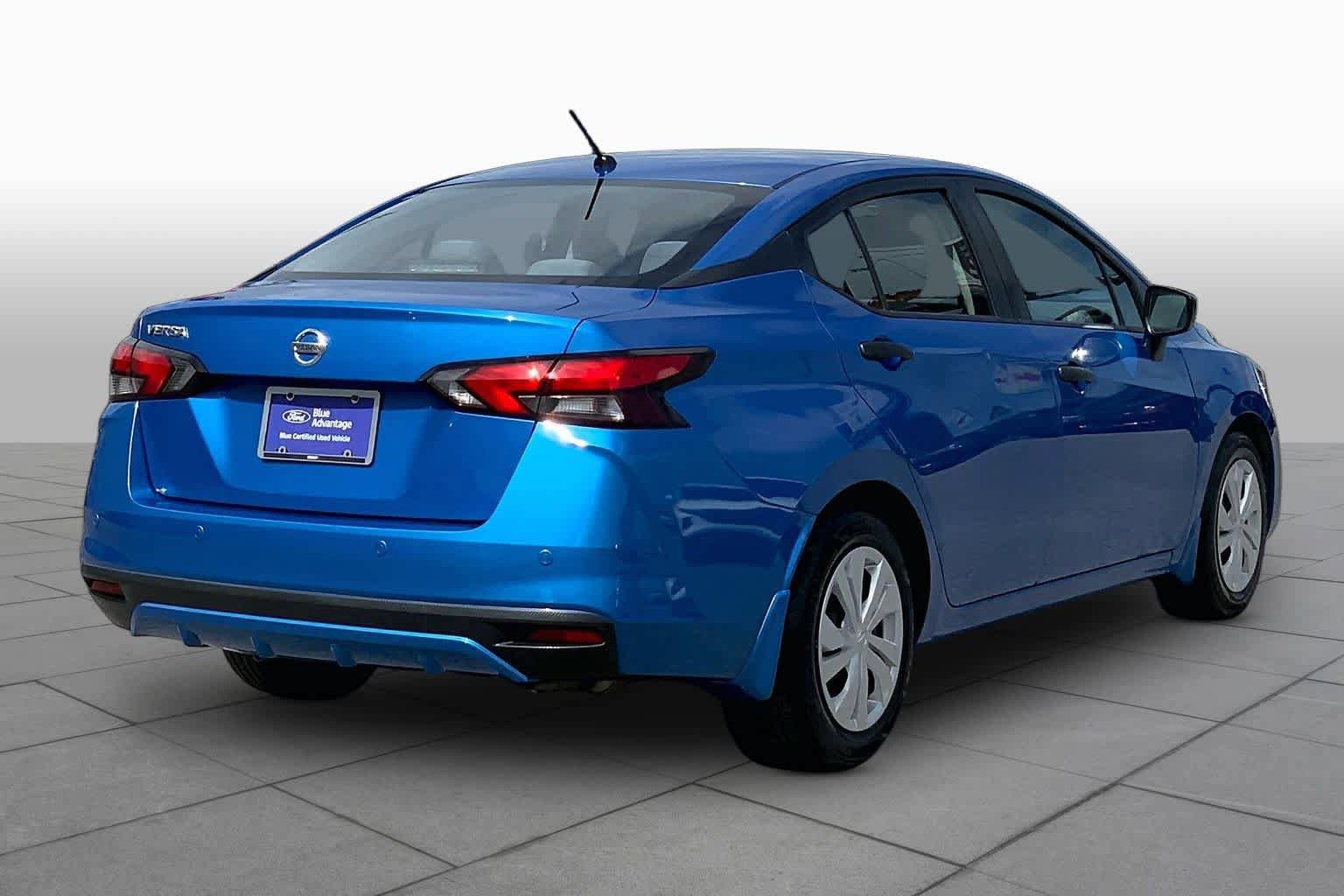 Used 2020 Nissan Versa S FWD image 12