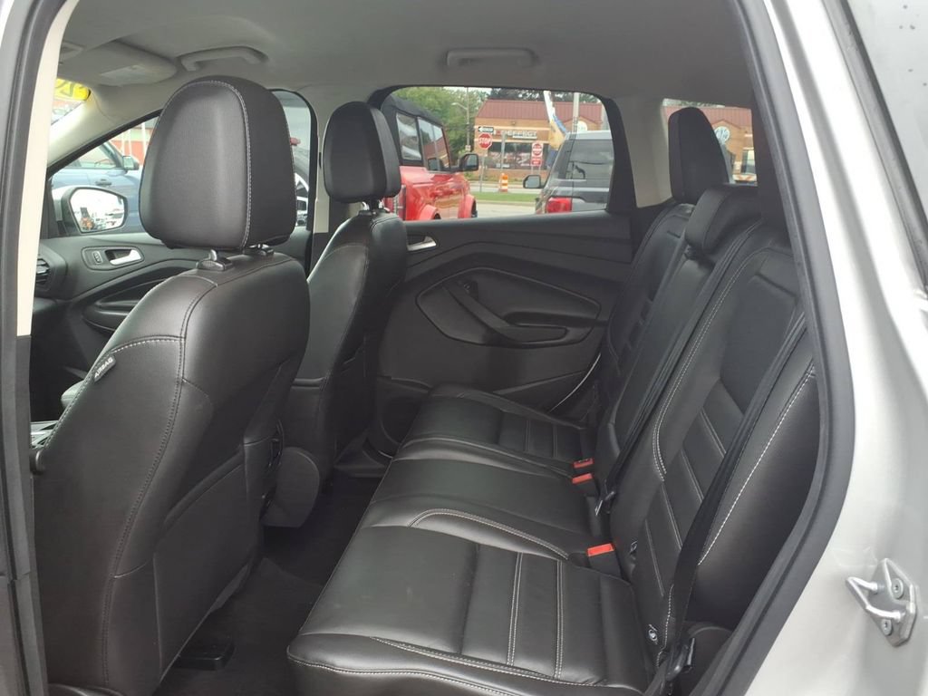 Certified 2017 Ford Escape SE w/ SE Leather Comfort Package FWD image 10