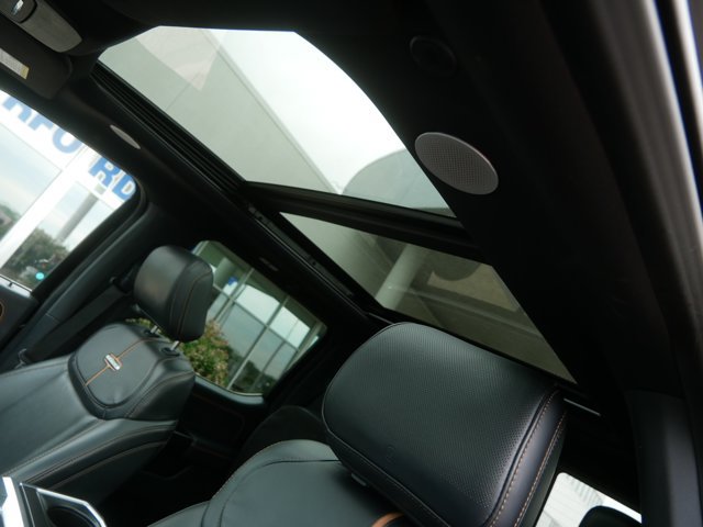 Certified 2022 Ford F150 Platinum AWD/4WD image 11