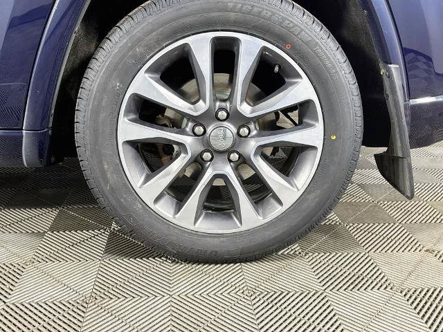 Used 2017 Jeep Grand Cherokee Overland AWD/4WD image 33