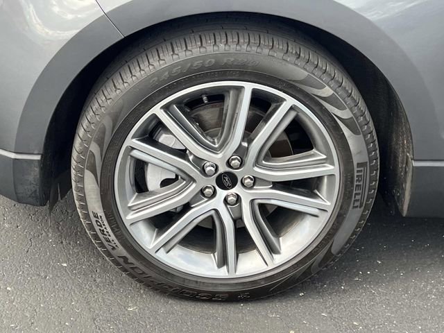 Certified 2024 Ford Edge Titanium w/ Equipment Group 301A AWD/4WD image 9