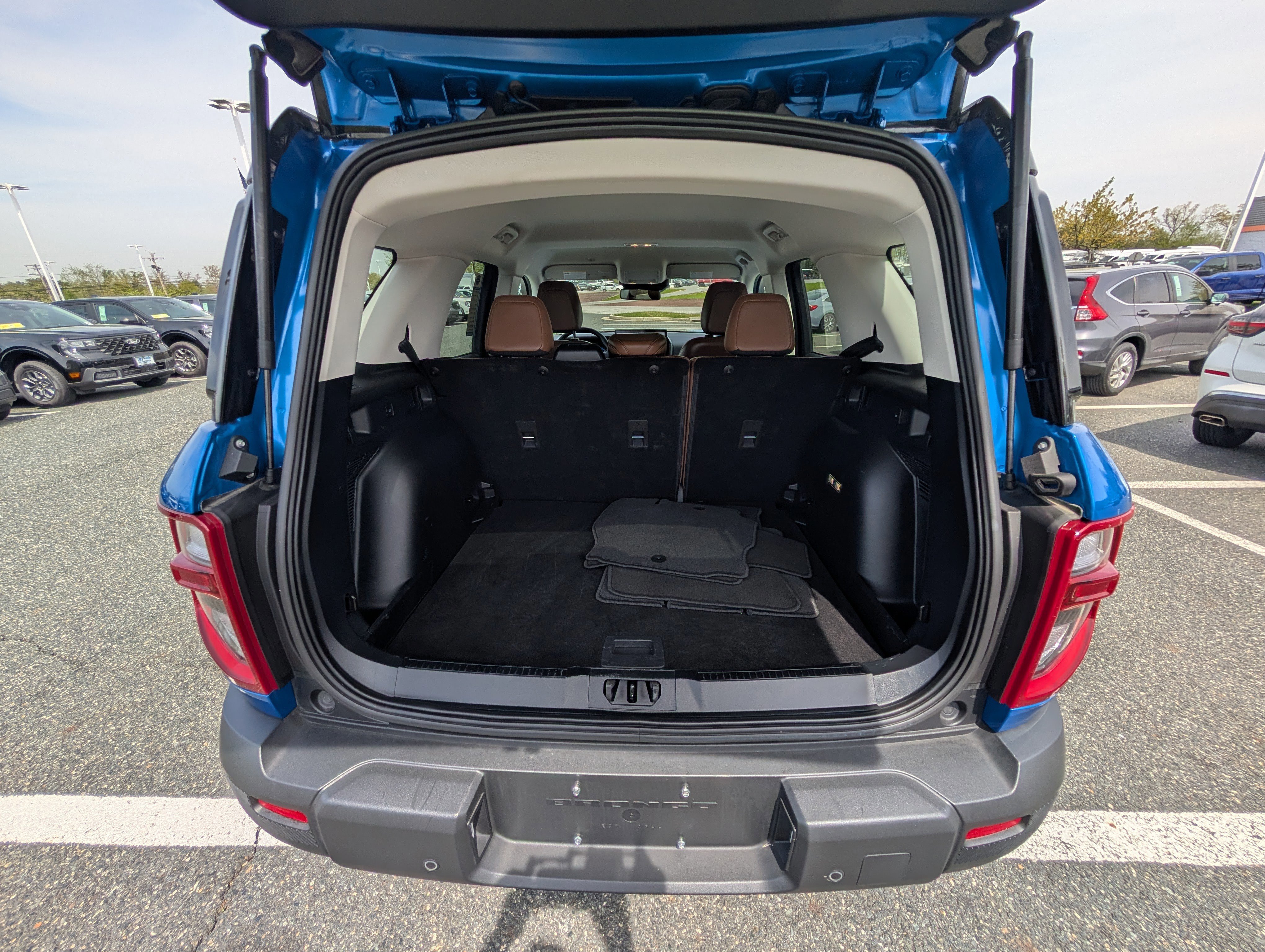 Certified 2025 Ford Bronco Sport Outer Banks w/ Outer Banks Tech Package+ image 12